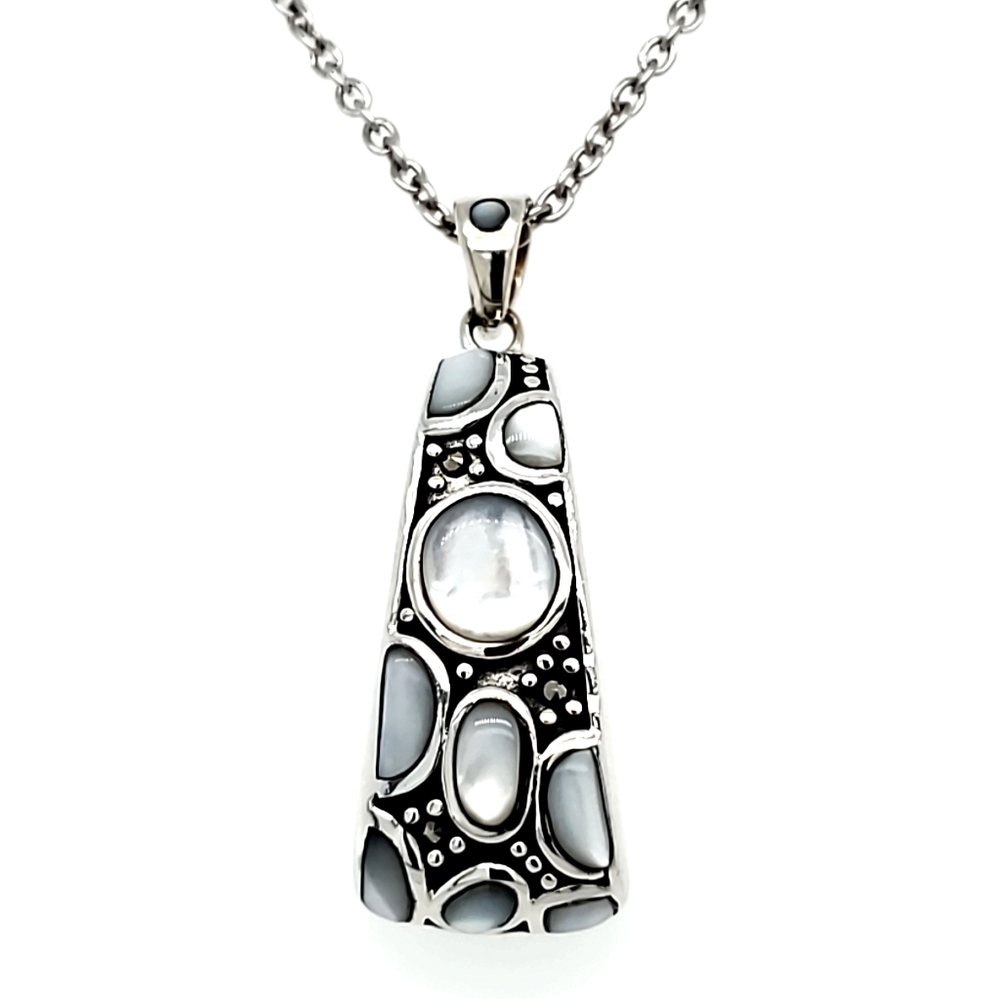 ⚫ Mother-of-Pearl & Marcasite Sterling Silver Necklace